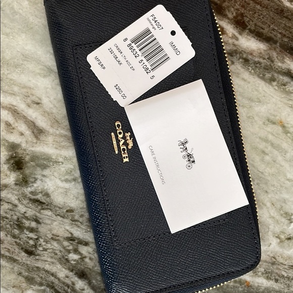 Coach navy wallet - Picture 3 of 3